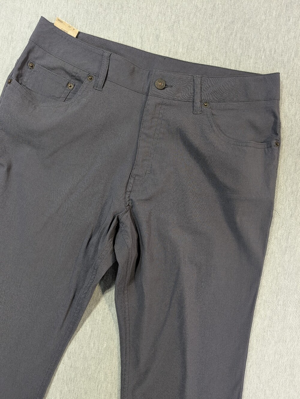 Signature By Levi's Strauss Red Tab Nylon Pants Women's 13M Grey Stretch NWT